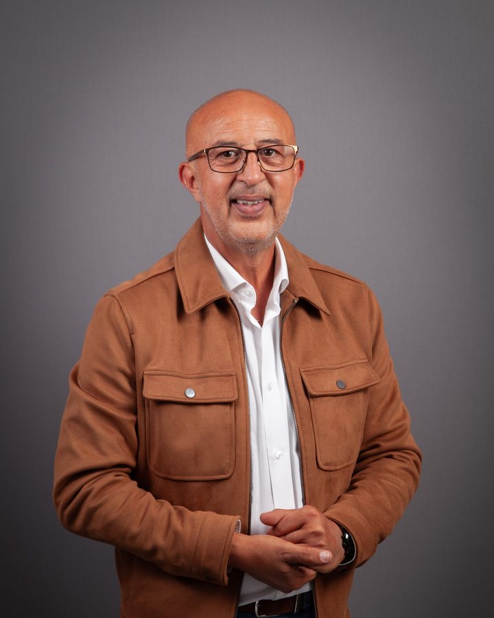 Nouy Benzine, Conseiller immobilier